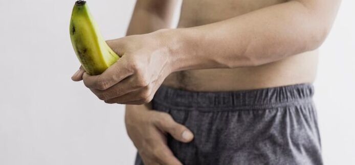 el tamaño del pene de un hombre en el ejemplo de un plátano